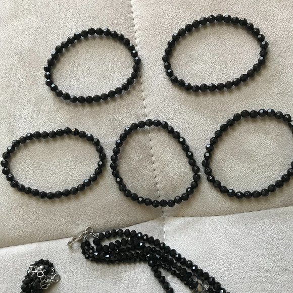 Black strand costume jewelry set - Picture 3 of 4
